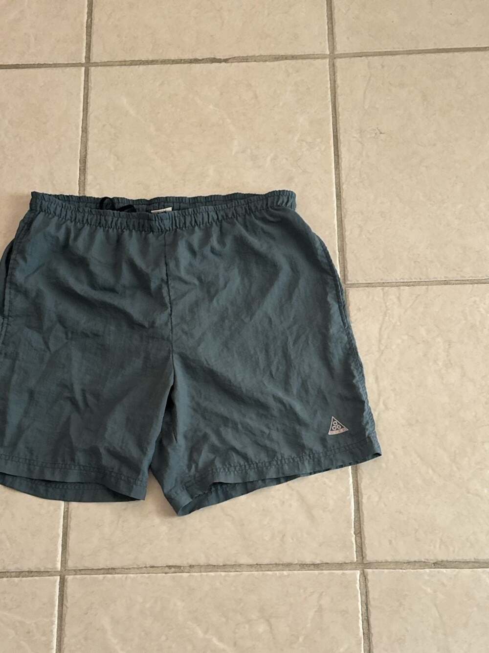 Vintage Nike ACG Nylon Athletic Shorts - Picture 2 of 4